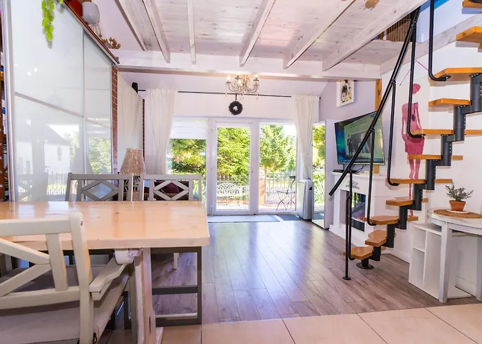 Przytulny Goscinny Lawenda Z Netflixem I Konsola Ps4, Bezplatny Parking